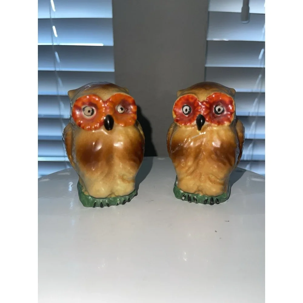 Vintage Porcelain 2 Figural Owl BIRD CAGE FEEDER/WATERER Made in Occupied Japan
